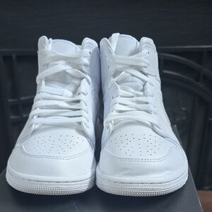 Nike Air Jordan 1 Mid Triple White 554724-136 Mens Shoes